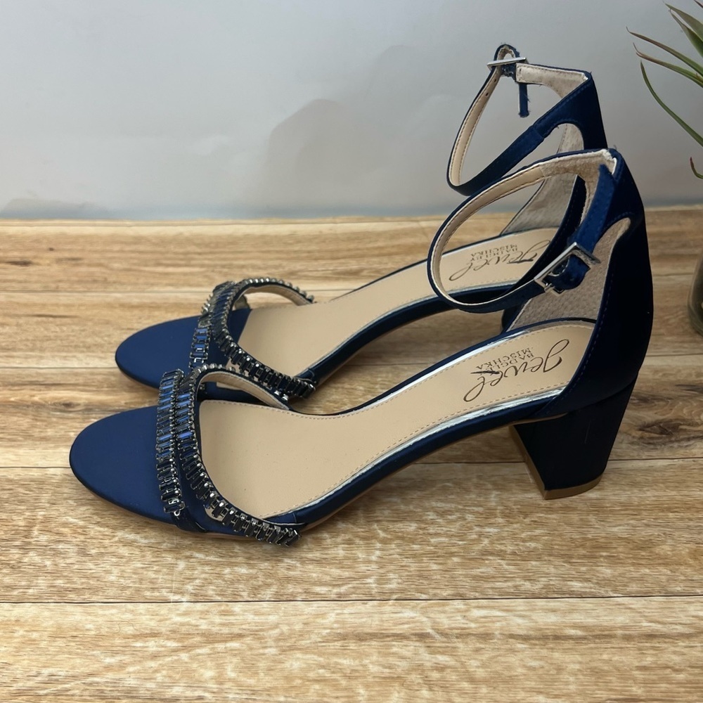 Badgley Mischka Joanne Embellished Block Heel Sandal sz 6.5